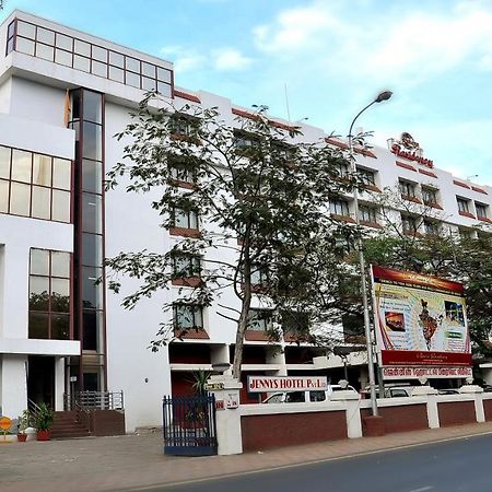 Breeze Residency Hotel Tiruchirappalli Exterior photo